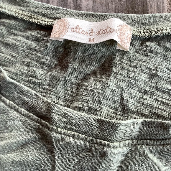 Altar’d State Top - Size M - Picture 2 of 5